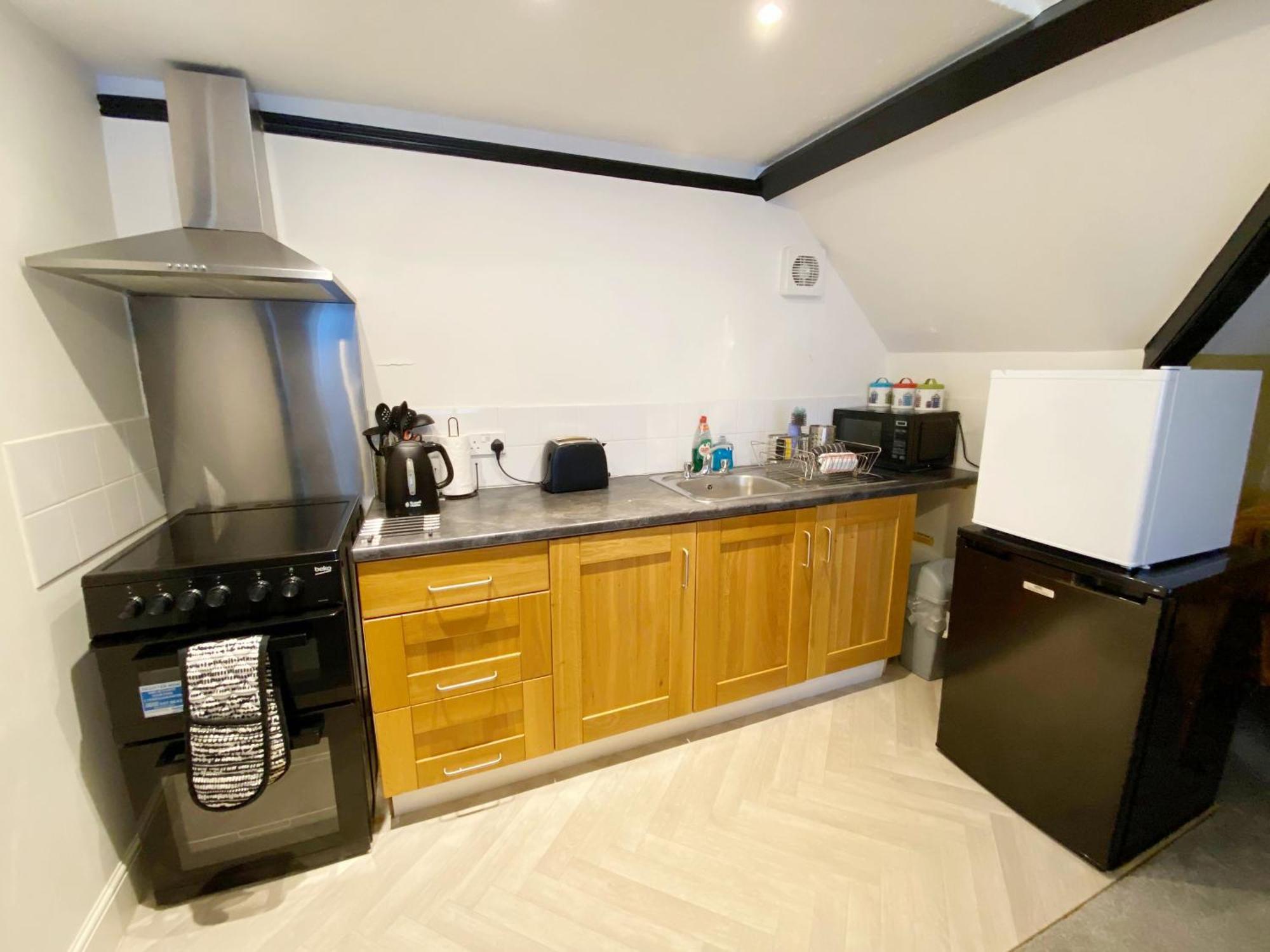 The Beach Hut - 1 Bedroom Apartment Near The Beach Bournemouth Bagian luar foto